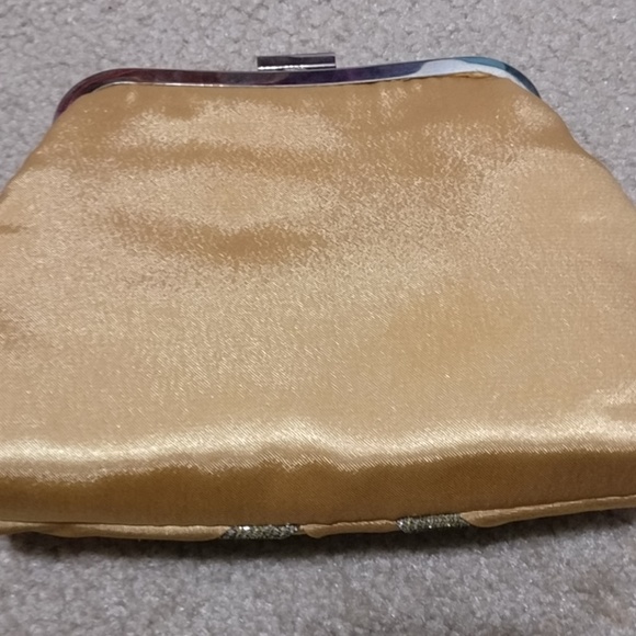 Purse - Picture 3 of 5